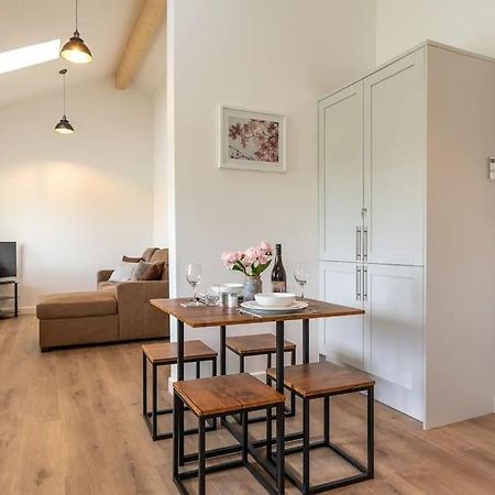 Gretton  Rose Barn - Luxury Barn Accommodation In The Cotswolds المظهر الخارجي الصورة